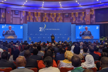 الرئيس الرواندي بول كاغامي خلال مؤتمر الحوار الوطني